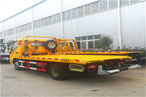 晋城附近拖车救援搭电